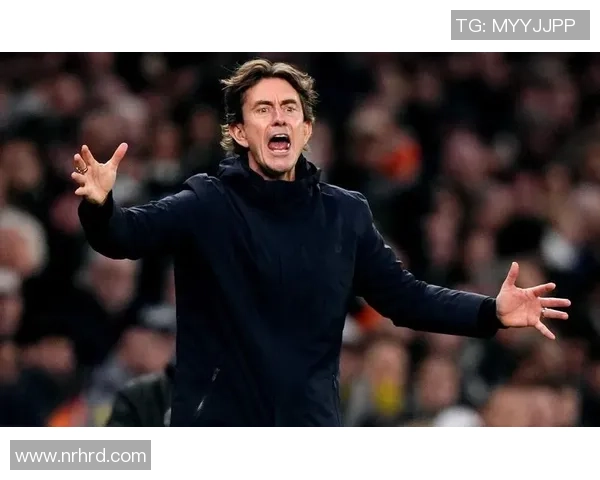 热刺旧将：弗兰克每隔五分钟就改动战术，澳波更有气魄